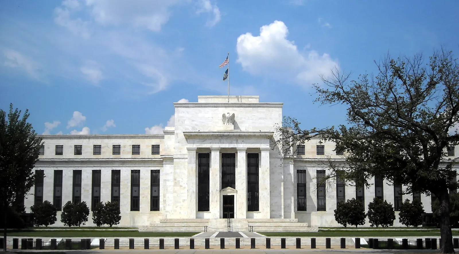 Fed Hikes Rates for the First Time Since 2023, Defying Trump as Inflation Bites